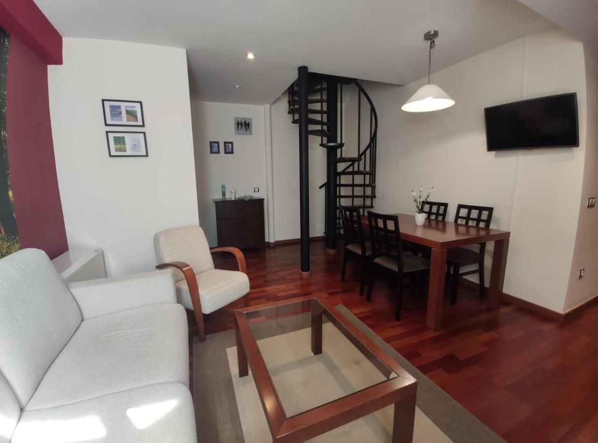 Apartamento Montes De Вільянуа Екстер'єр фото